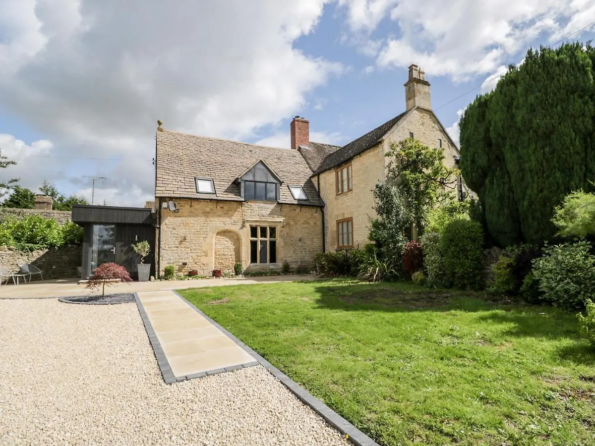 Suncroft Villa Cheltenham