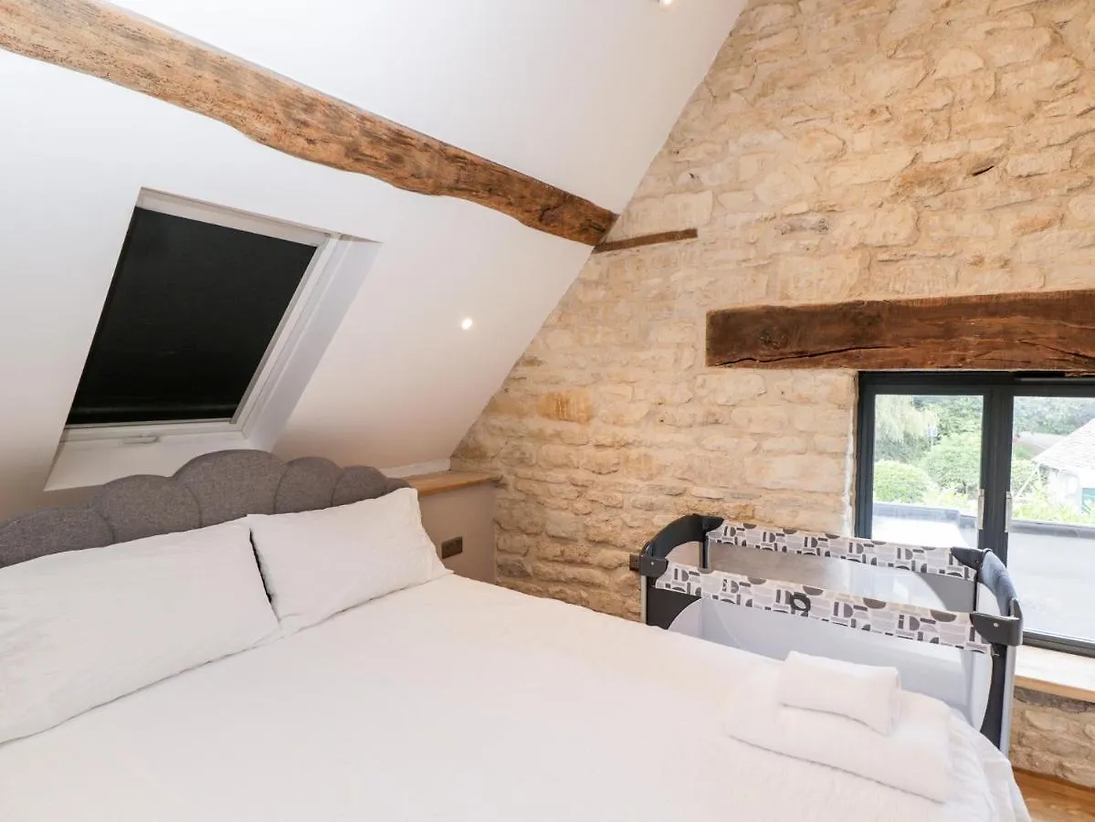 Suncroft Villa Cheltenham Holiday home
